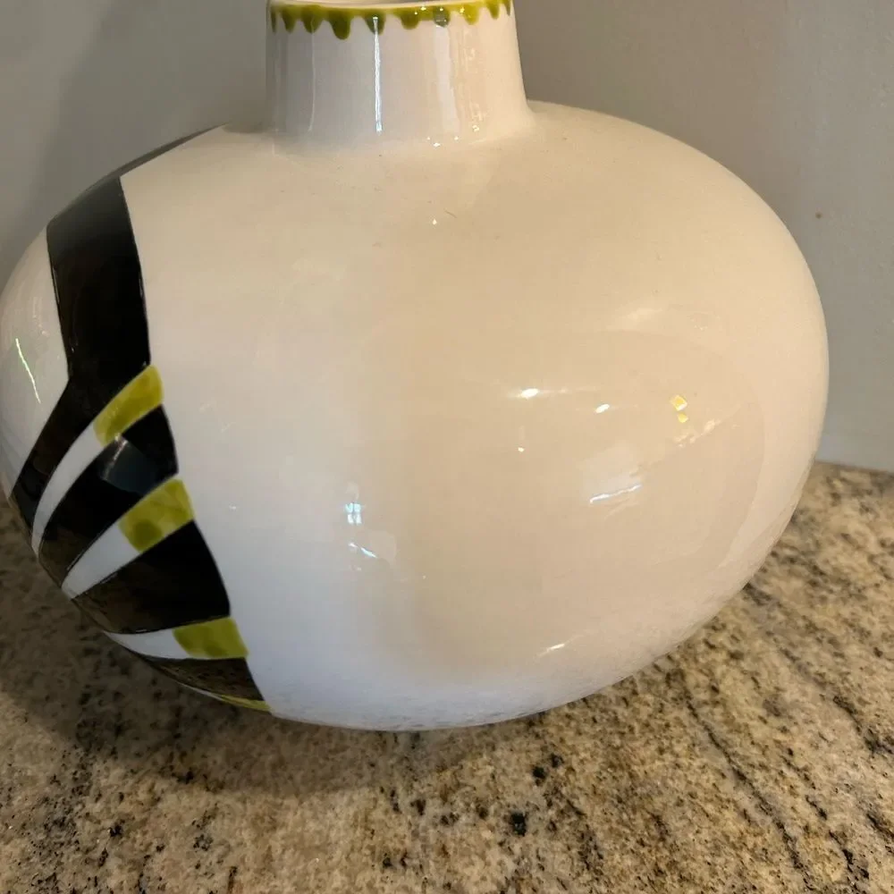 West Elm Vase Black Peruvian Bird Art Modern 10” wide